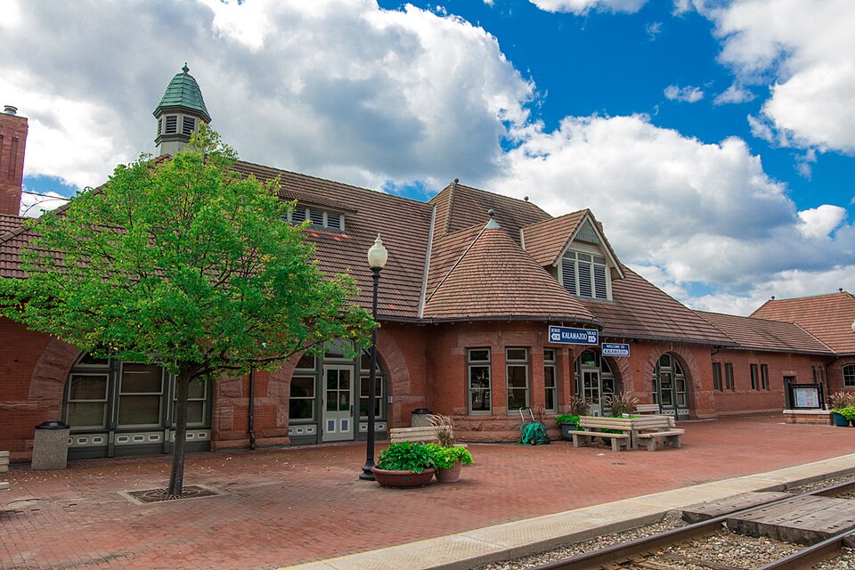 Photograph of Kalamazoo Transportation Center