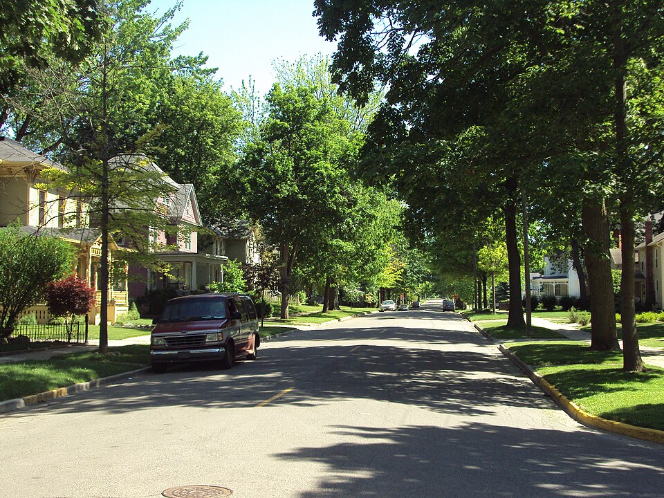 Photograph of Dennis-State Streets Historic District