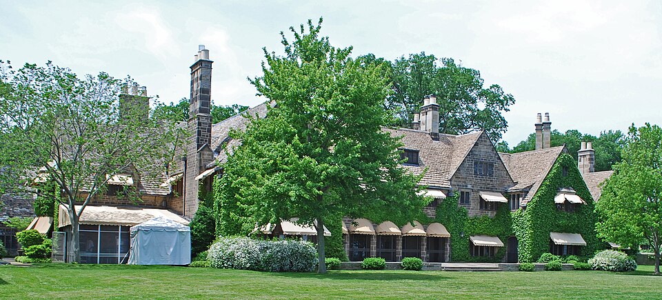 Photograph of Edsel and Eleanor Ford House