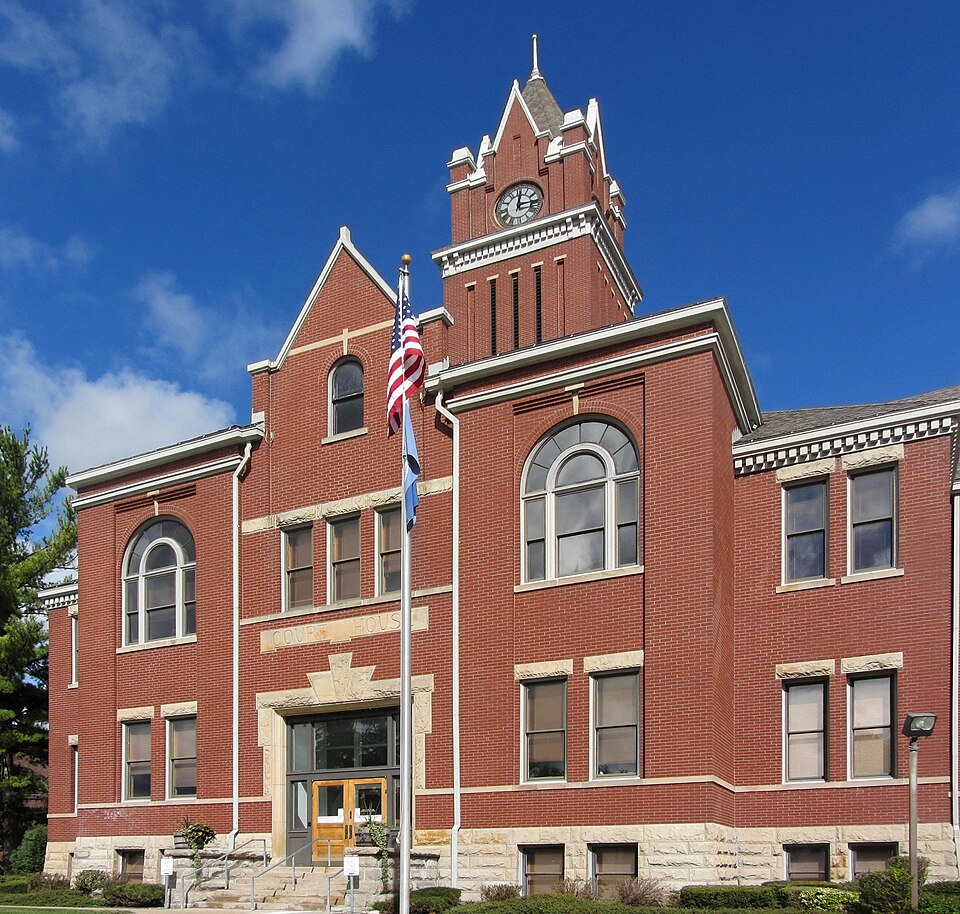 Photograph of Antrim County Courthouse