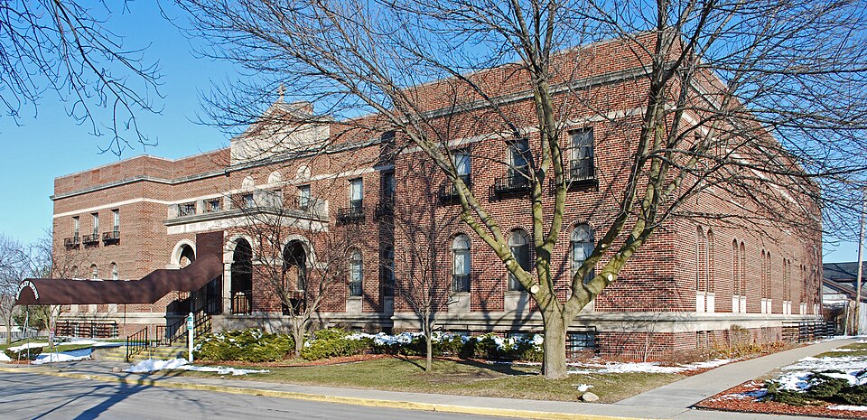 Photograph of Mercy Hospital and Elizabeth McDowell Bialy Memorial House