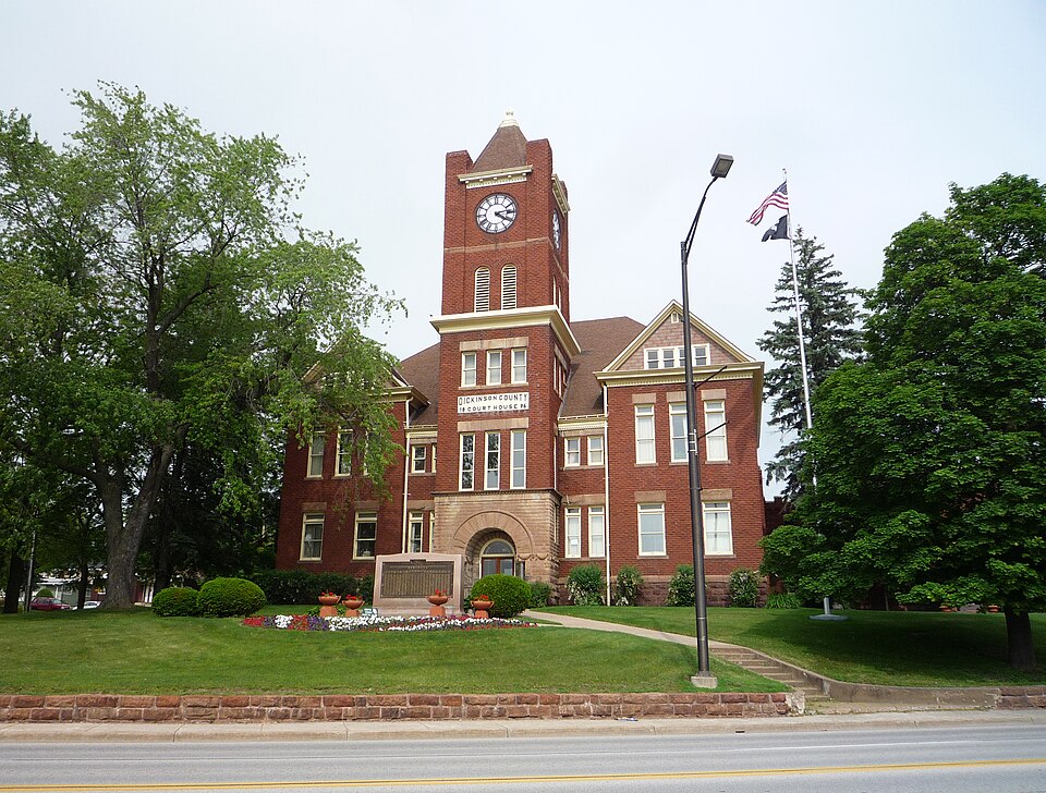Photograph of Dickinson County Courthouse and Jail