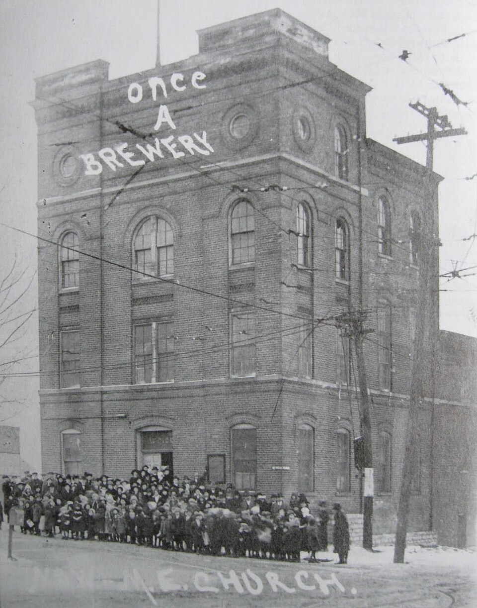 Photograph of Flint Brewing Company Building