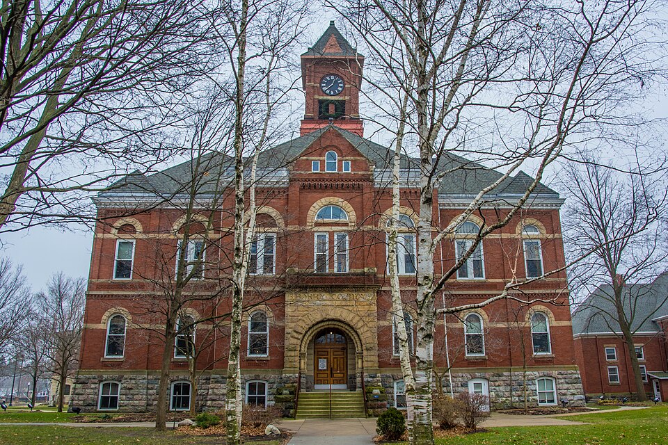 Photograph of Barry County Courthouse