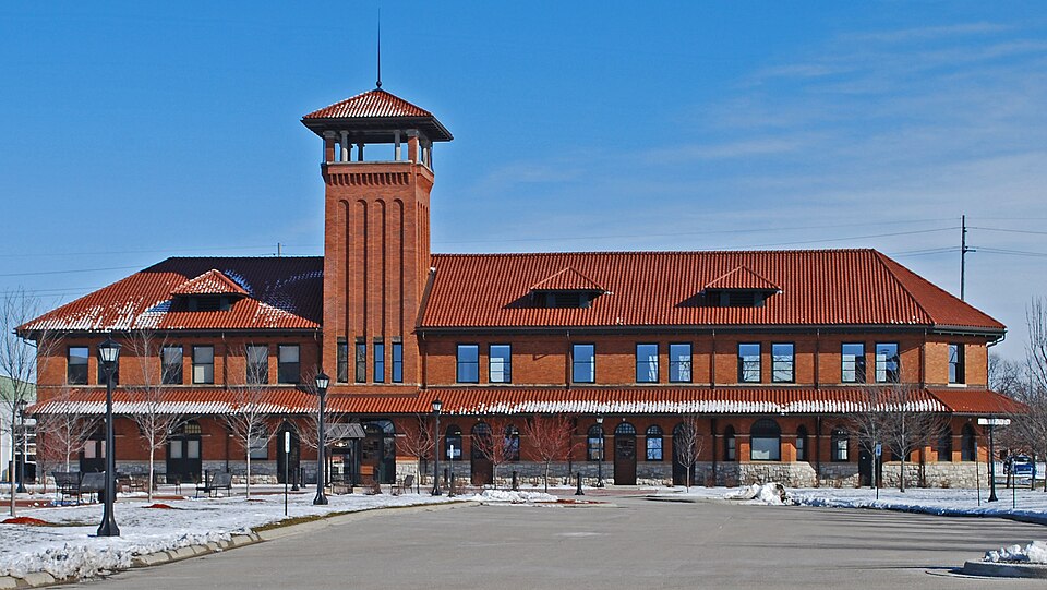 Photograph of Bay City Station