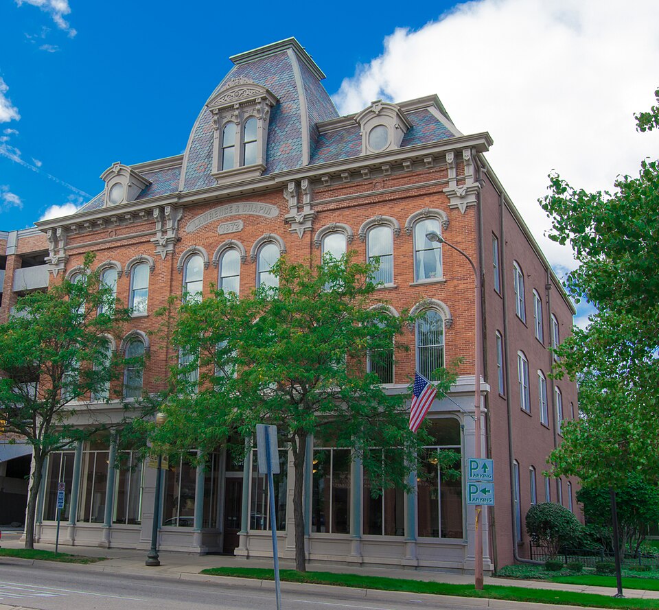 Photograph of Lawrence and Chapin Building