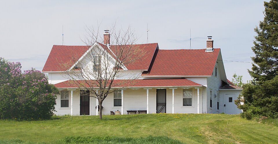 Photograph of Nels A. Holmes Farmstead