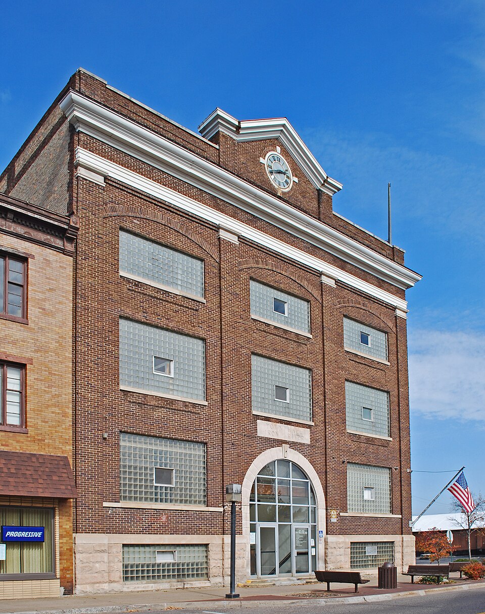 Photograph of Iron River Town Hall