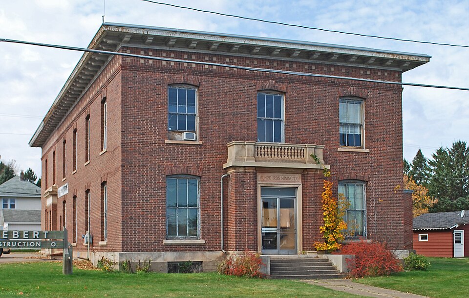 Photograph of Munro - M.A. Hanna Mining Company Office Building