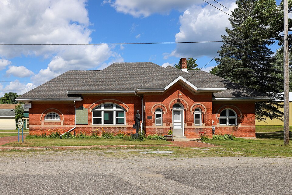 Photograph of Detroit-Bay City Railroad Company Columbiaville Depot