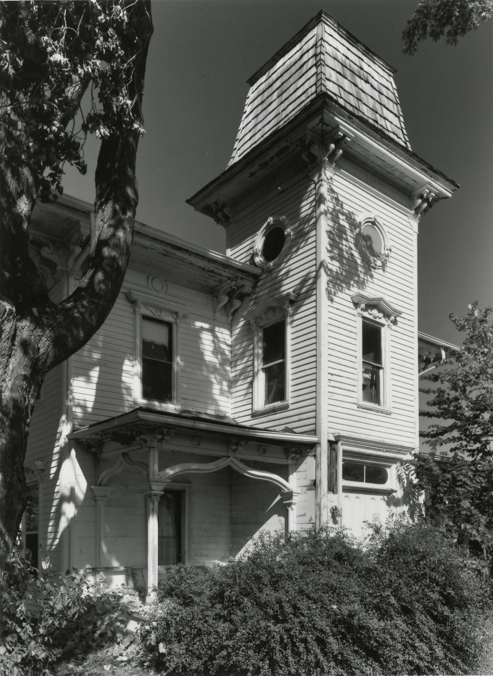 Photograph of Joseph D. Yerkes House