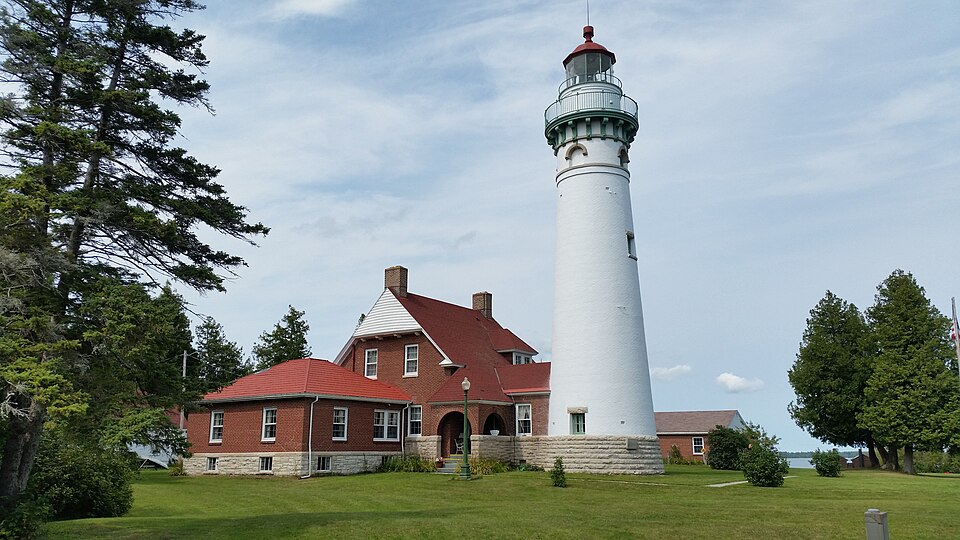 Photograph of Seul Choix Light
