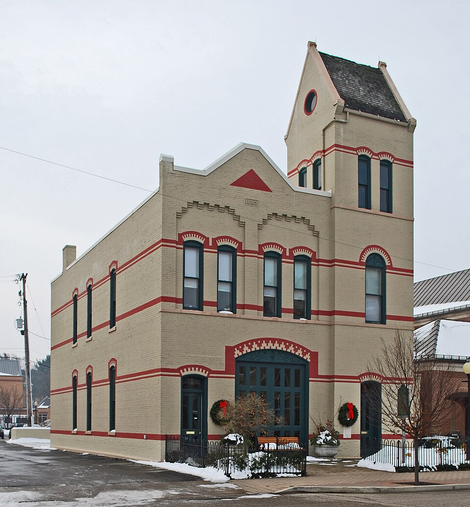 Photograph of Holland Old City Hall and Fire Station