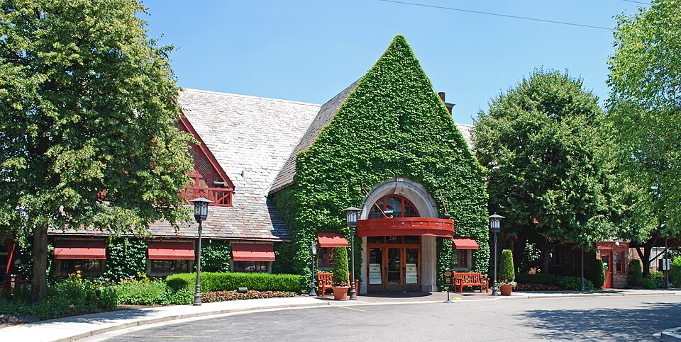 Photograph of Grand Trunk Western Railroad Birmingham Depot