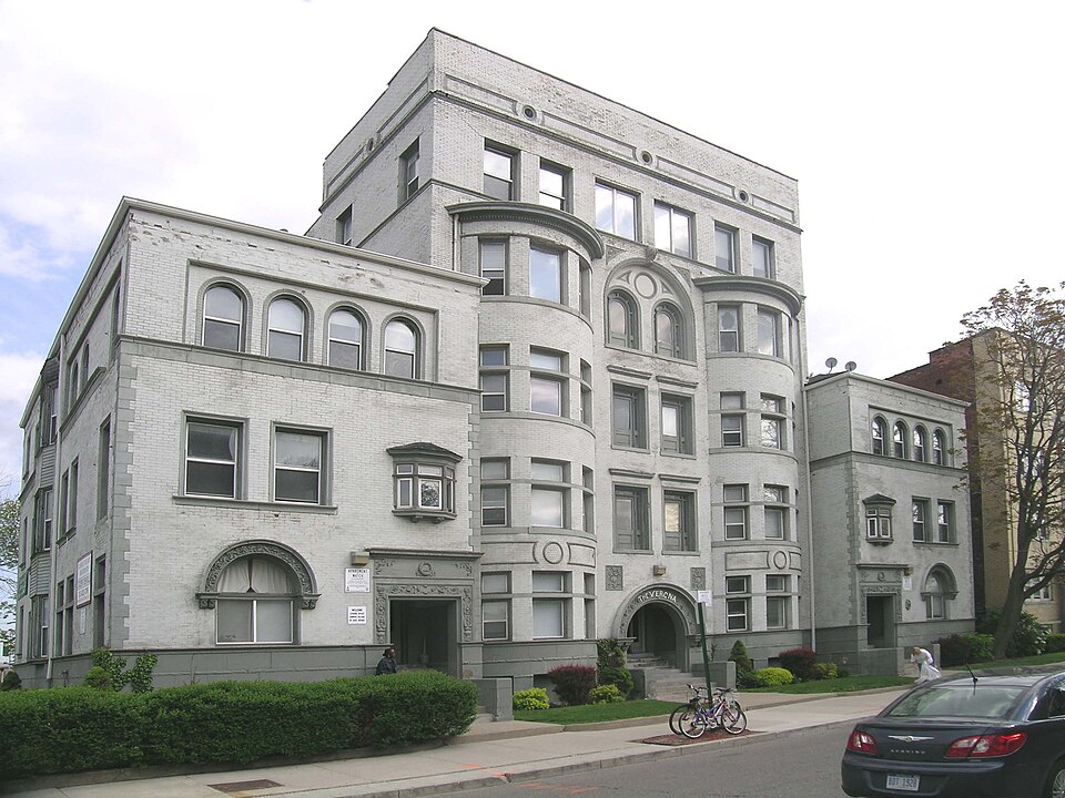 Photograph of Verona Apartments