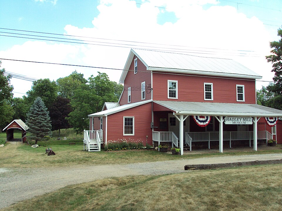 Photograph of Hadley Flour and Feed Mill