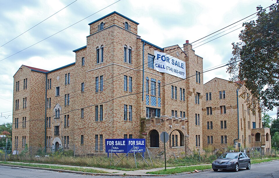 Photograph of Casa del Rey Apartments