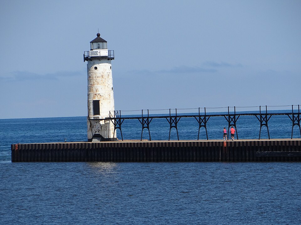 Photograph of Manistee Pierhead lights