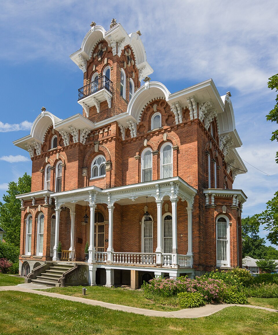 Photograph of Lanphere-Pratt House