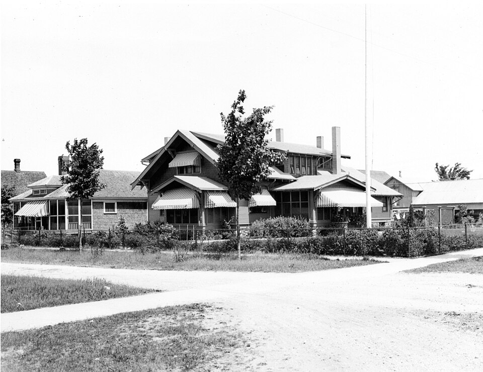 Photograph of Radka-Bradley House
