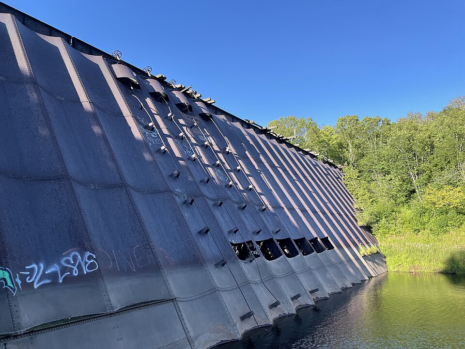 Photograph of Redridge Steel Dam