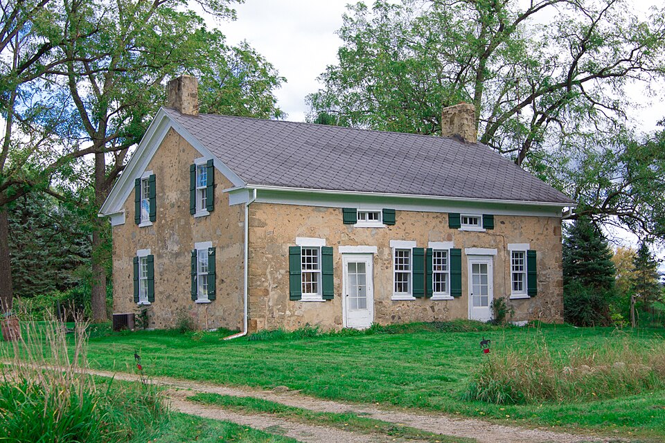 Photograph of Stow-Hasbrouck House