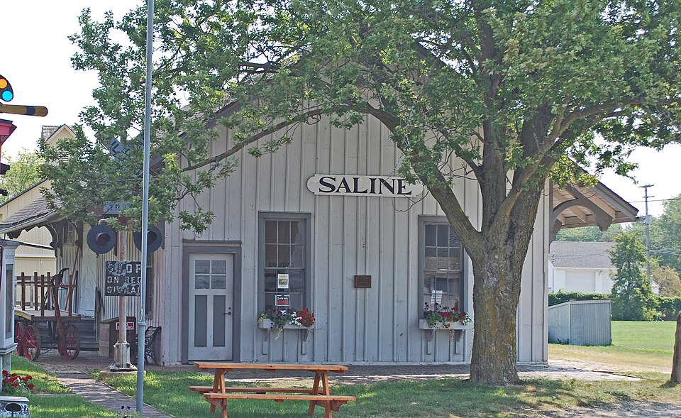 Photograph of Detroit, Hillsdale and Indiana Railroad-Saline Depot