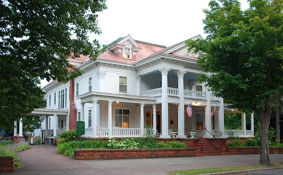 Photograph of Thomas H. Hoatson House