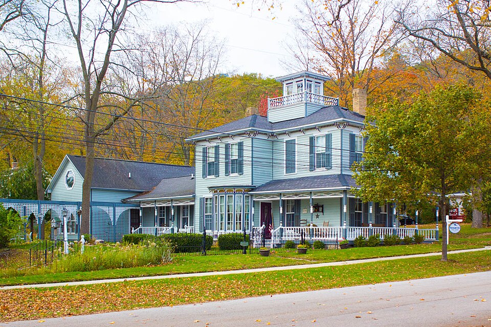 Photograph of Frankfort Land Company House