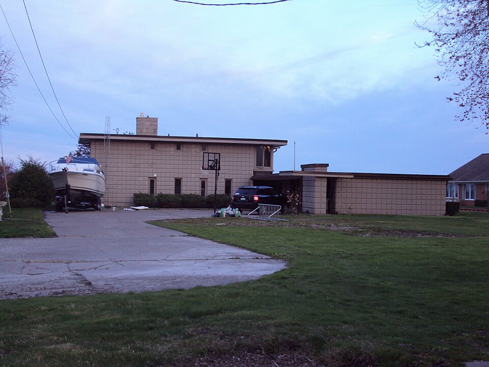 Photograph of LeRoy Smith House