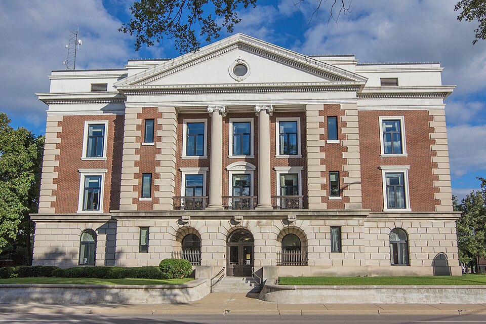 Photograph of City Hall Historic District