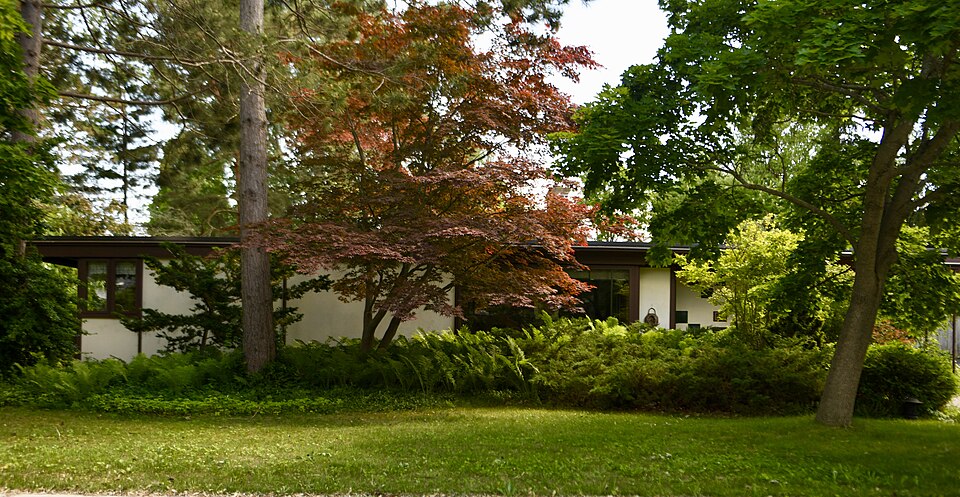 Photograph of Parents' and Children's Schoolhouse