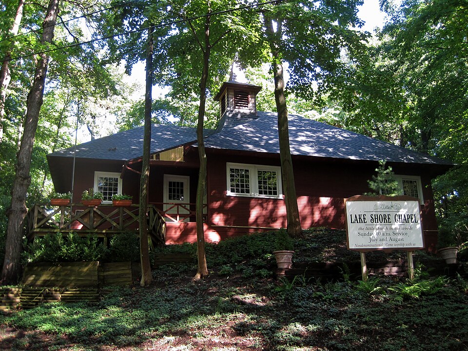 Photograph of Lake Shore Chapel