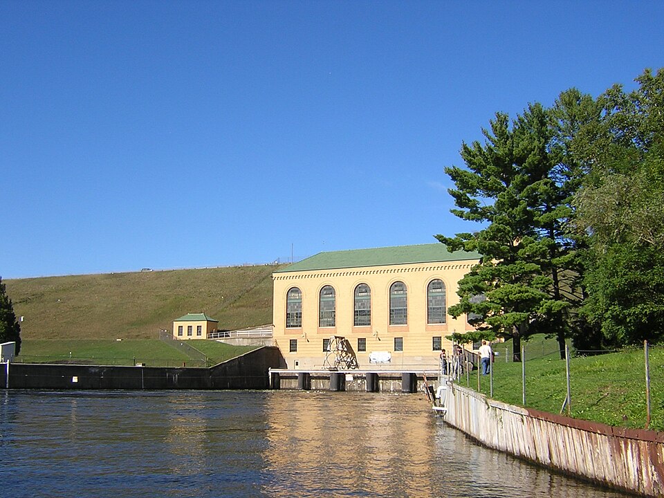 Photograph of Hardy Dam