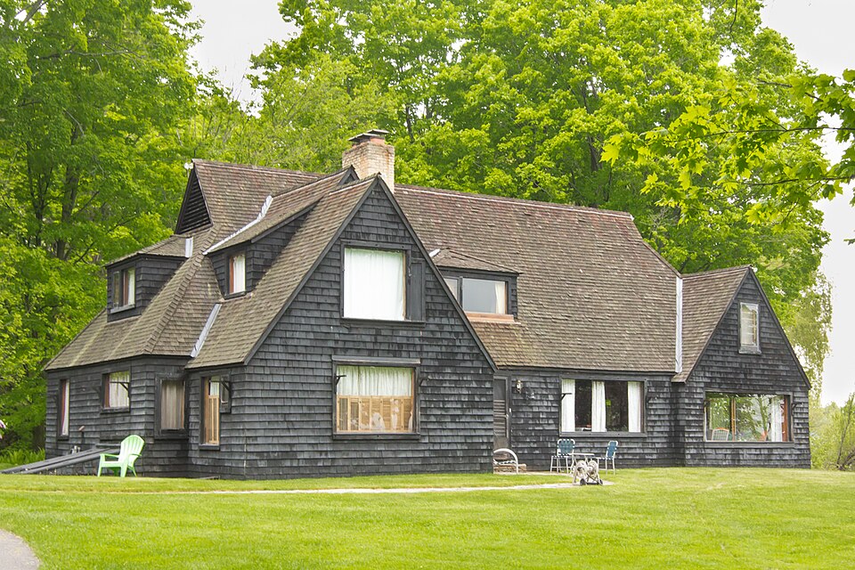 Photograph of John J. and Eva Reynier Porter Estate
