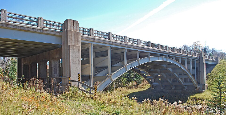 Photograph of Canyon Falls Bridge