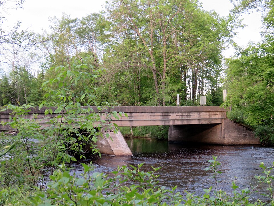 Photograph of County Road I-39-Rapid River Bridge