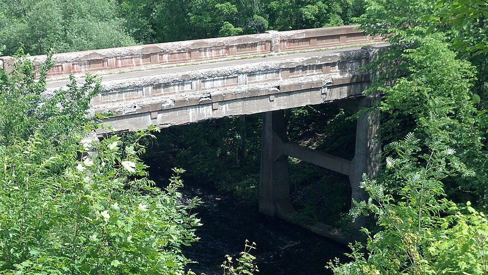 Photograph of Main Street - Black River Bridge