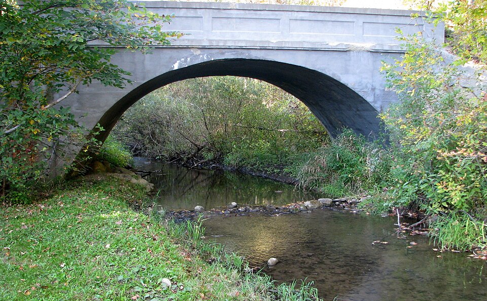 Photograph of Trunk Line Bridge No. 237