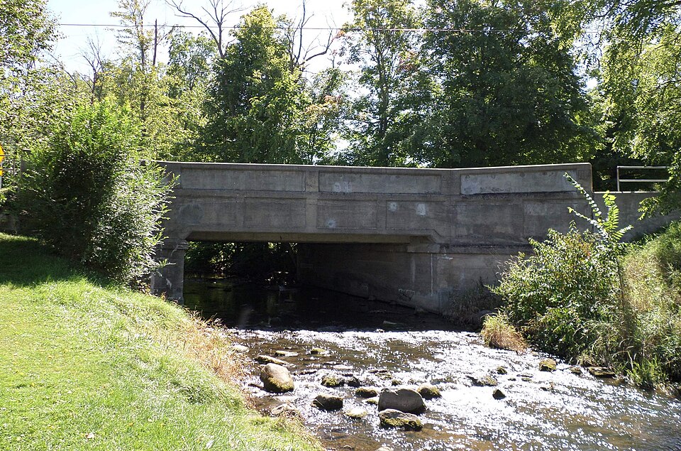 Photograph of Ash Street-Sycamore Creek Bridge