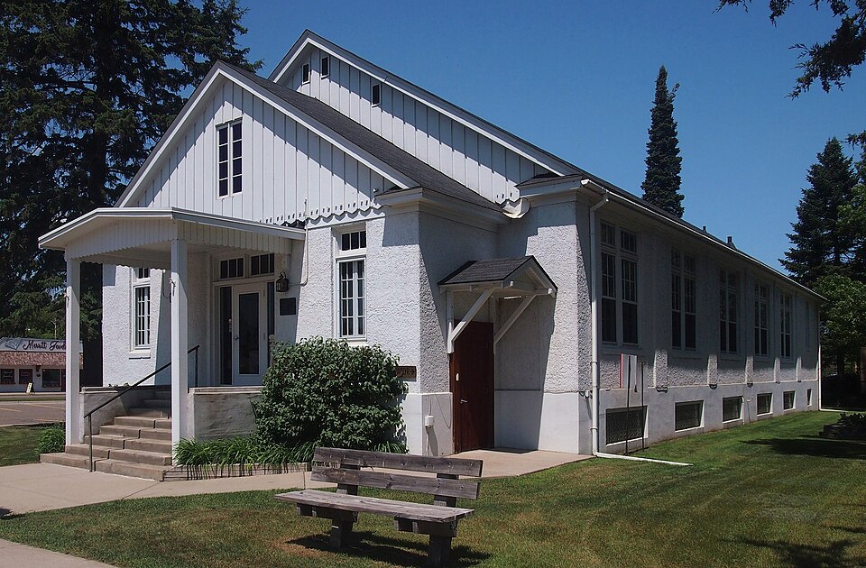 Photograph of Cole Memorial Building