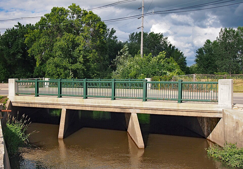 Photograph of Bridge No. 5722