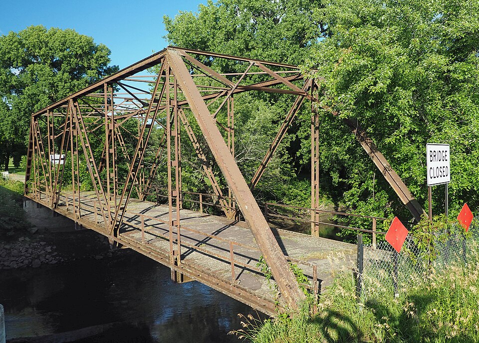 Photograph of West Bridge