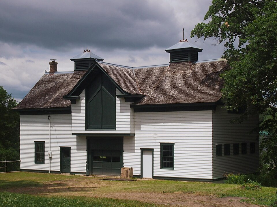 Photograph of Noerenberg Estate Barn