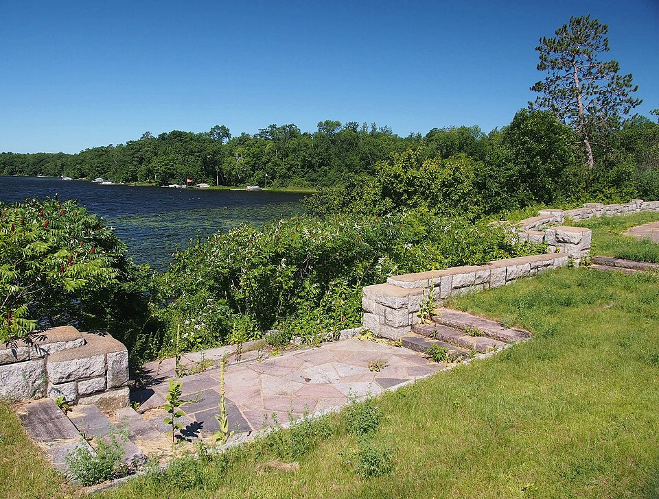 Photograph of Kenney Lake Overlook