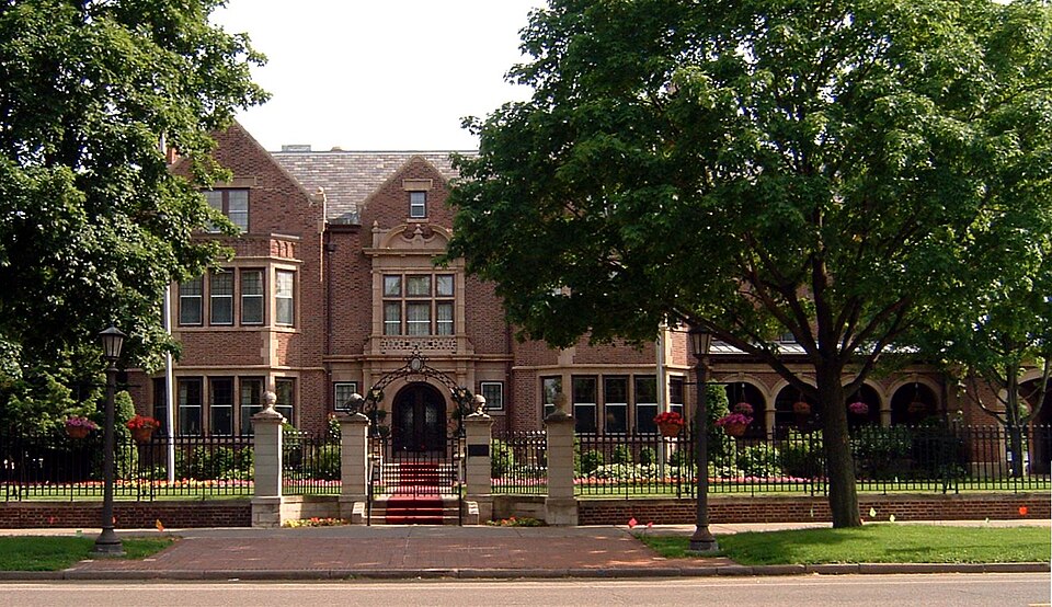 Photograph of Minnesota Governor's Residence