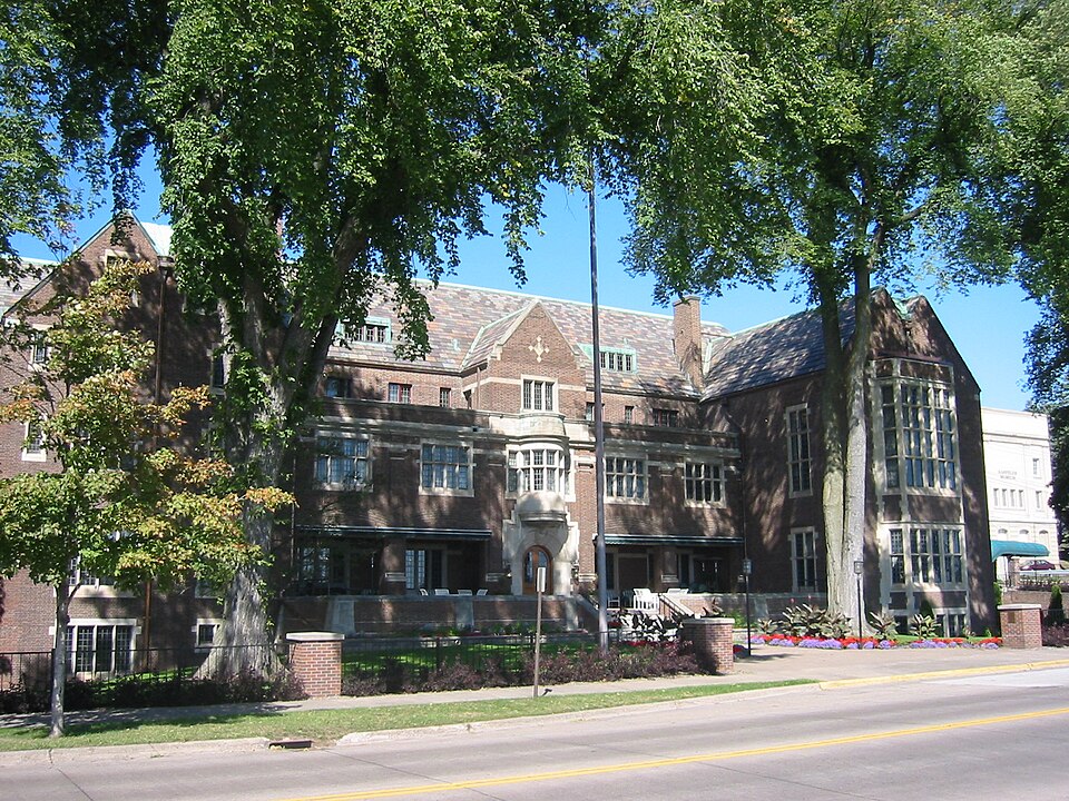 Photograph of Kitchi Gammi Club