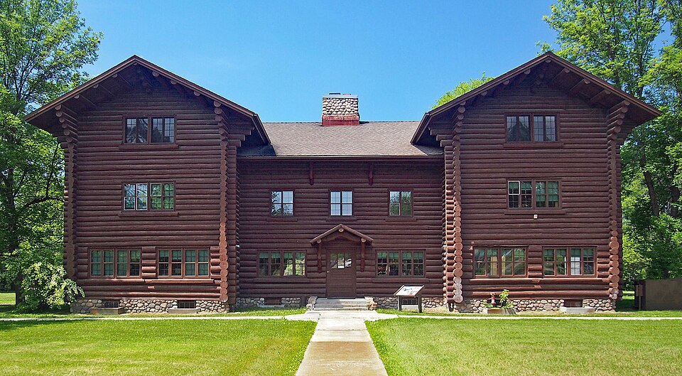 Photograph of Chippewa National Forest Supervisor's Office