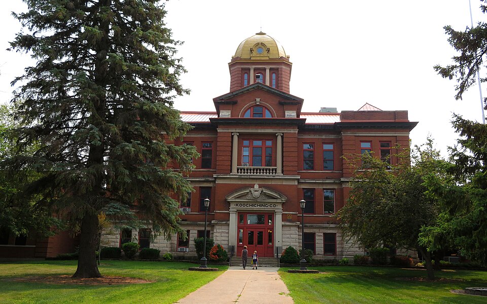 Photograph of Koochiching County Courthouse