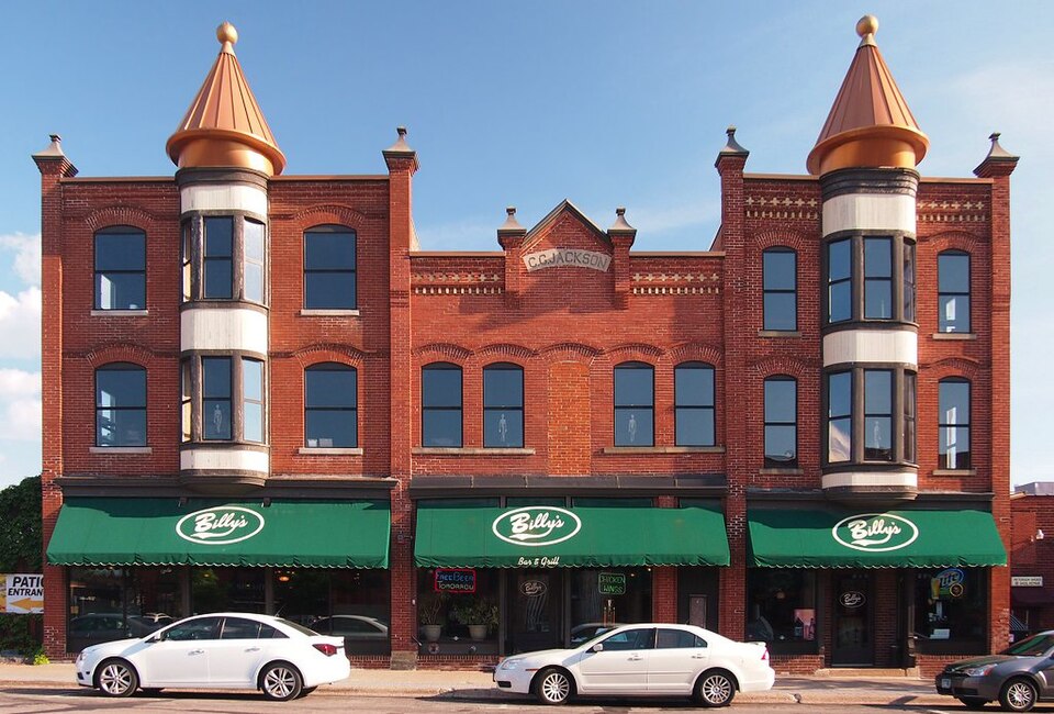 Photograph of Jackson Hotel